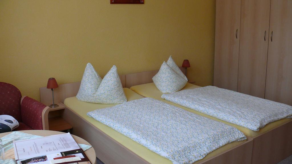 Pension Kreisel Bad Kosen Habitación foto